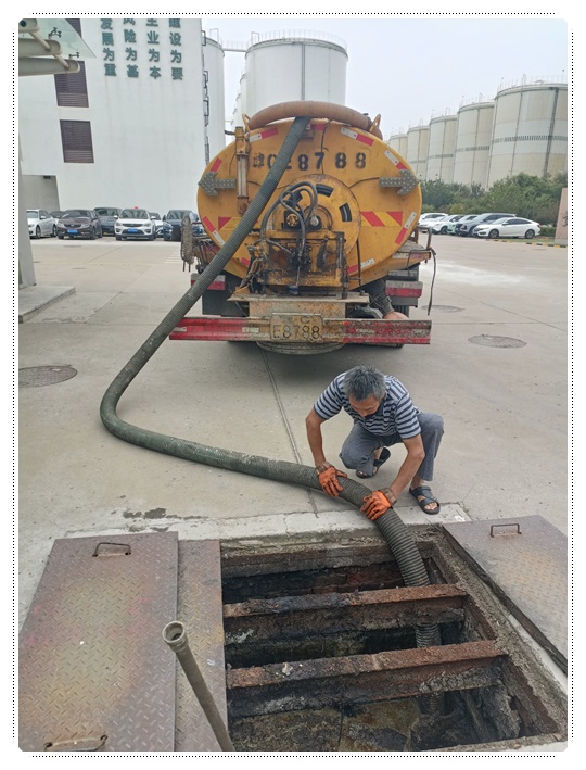 锦屏隔油池清掏